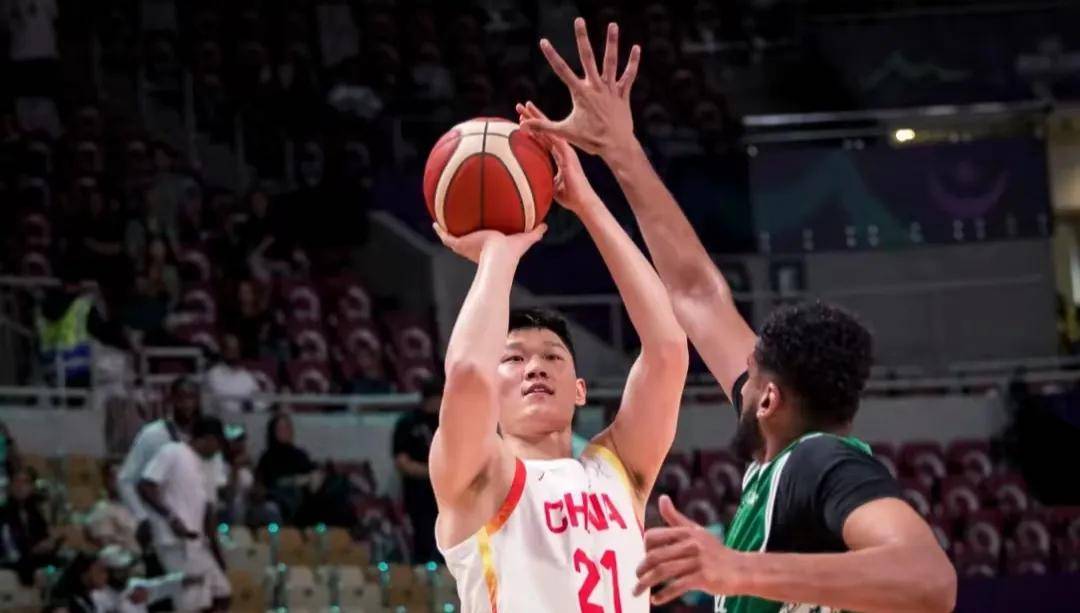 华体会注册-FPX不断突破！，费德勒连续十场比赛得分超过比赛局势复杂比赛高潮迭起(英雄联盟全球总决赛影响力)