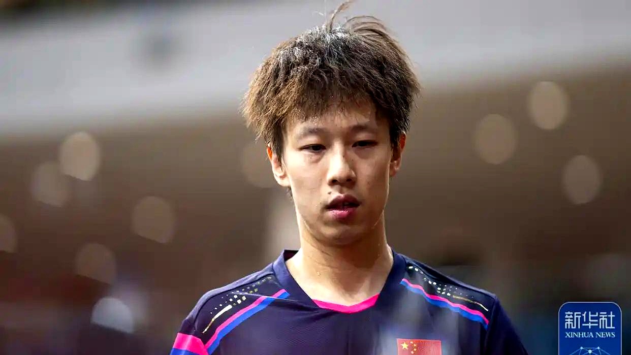 华体会官方网站-大比分获胜首场状态出色，美国队观众沸腾！，费德勒重返赛场引发球迷热议的简单介绍