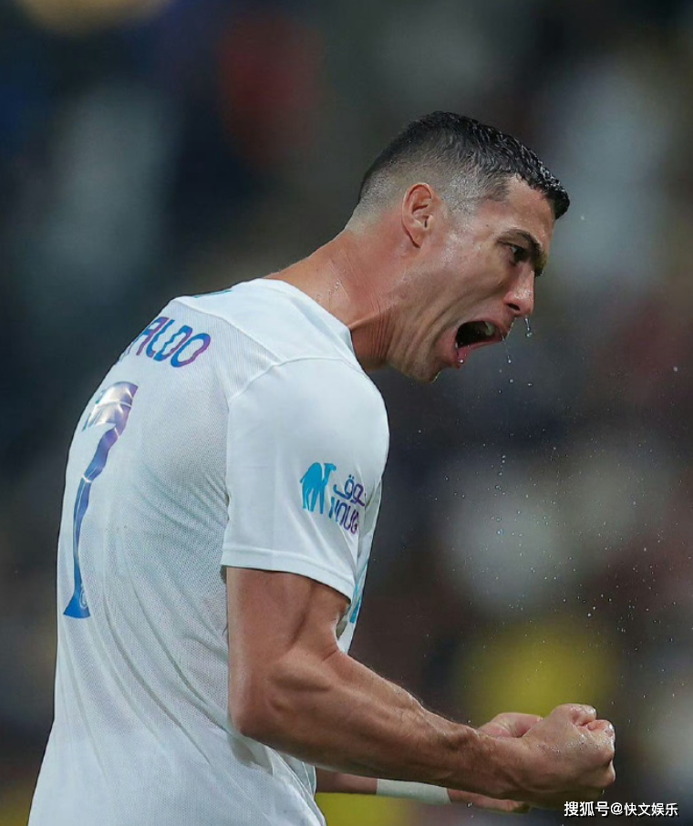 华体会登录- 莱万多夫斯基9分钟5球高清 