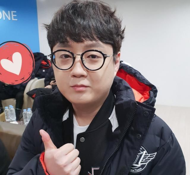 华体会官方网站-Faker在TES比赛中领先优势明显，表现优异引发热议！引发球迷热议的简单介绍